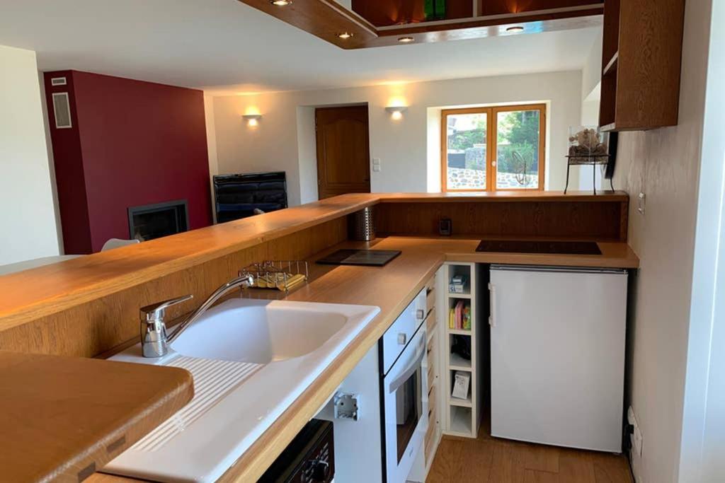 Domaine Des Pierres D Auvergne Flat 외부 사진